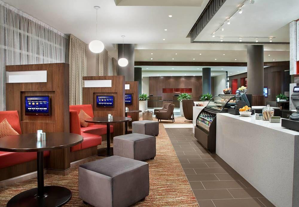 คอร์ตยาร์ด บาย แมริออท แคลกรีแอร์พอร์ต Hotel คาลการี ภายนอก รูปภาพ